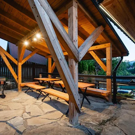 Mountain Base - Milton Bachledzki Wierch 2