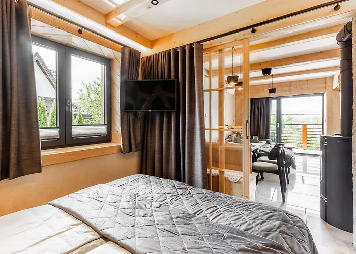 Mountain Base - Milton Bachledzki Wierch 2