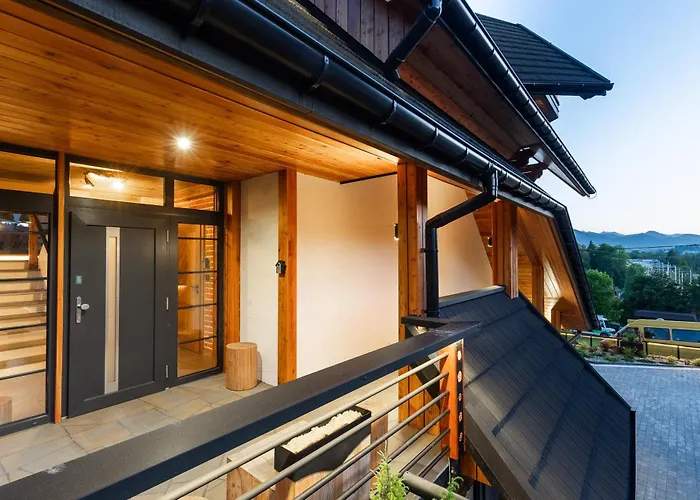 Mountain Base - Milton Bachledzki Wierch 2 זקופאנה